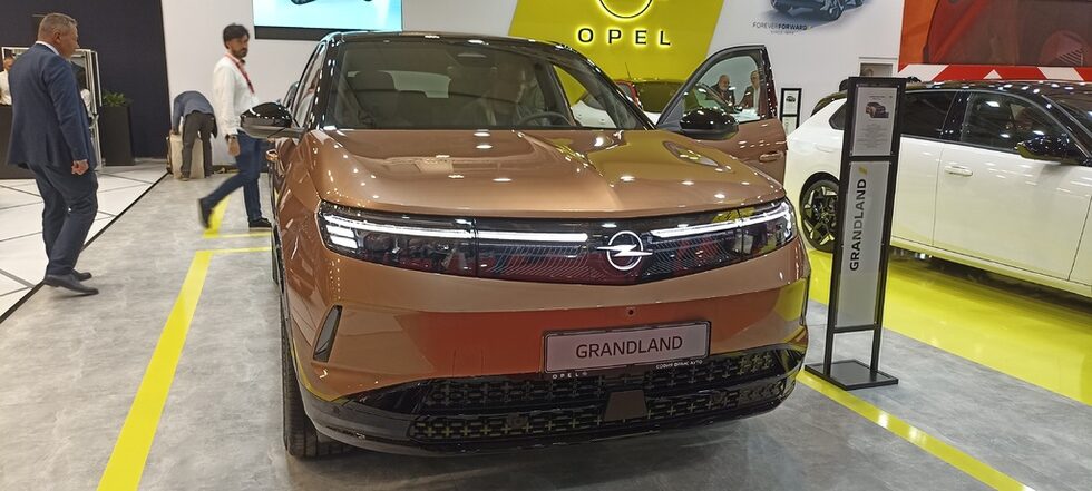 Opel Grandland.