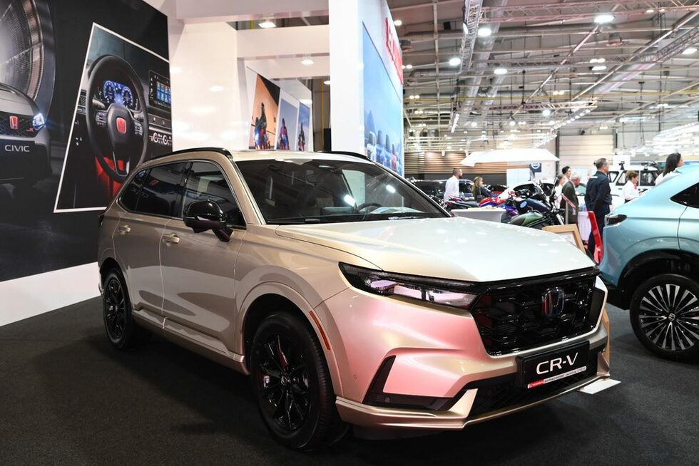 Honda HR-V e представена за първи път в плъг-ин хибродното си изпълнение.