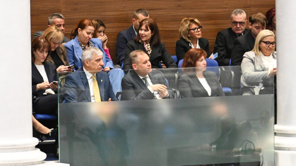 Традиционно бяха поканени представители на вероизповеданията, на съдебната система, на дипломатическия корпус.