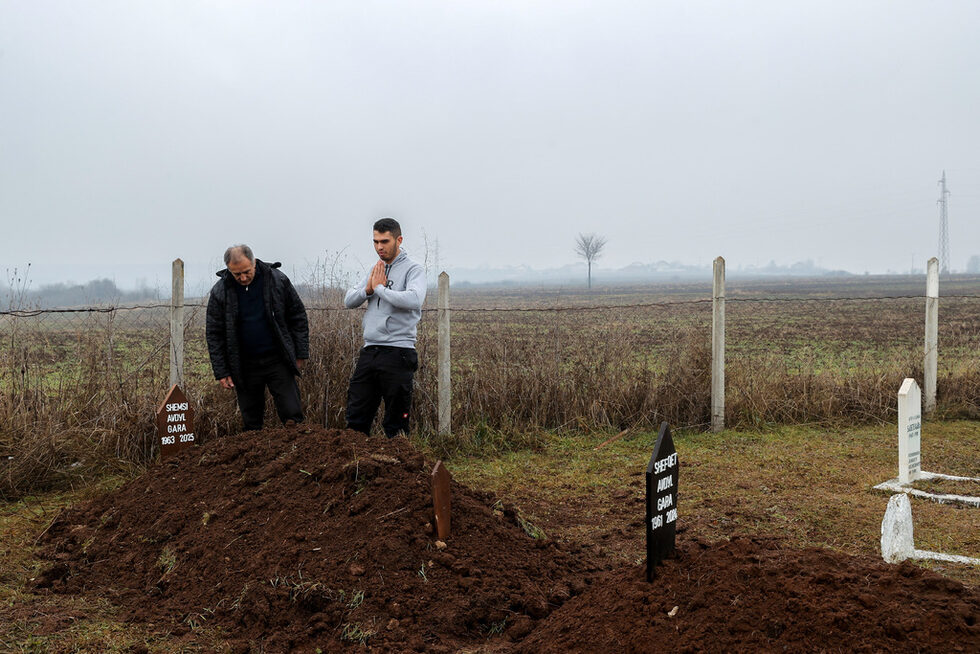 Гара e погребан в гробището в Обилич, извън косовската столица Прищина. От там опечалените чуват тракането на близката транспортна лента, която превозва въглищата от мината до електроцентралите.<br /><br />Лекарят на Гара, Хаки Яшари, обвинява за рака на Гара годините, прекарани в мината, и замърсяващите електроцентрали