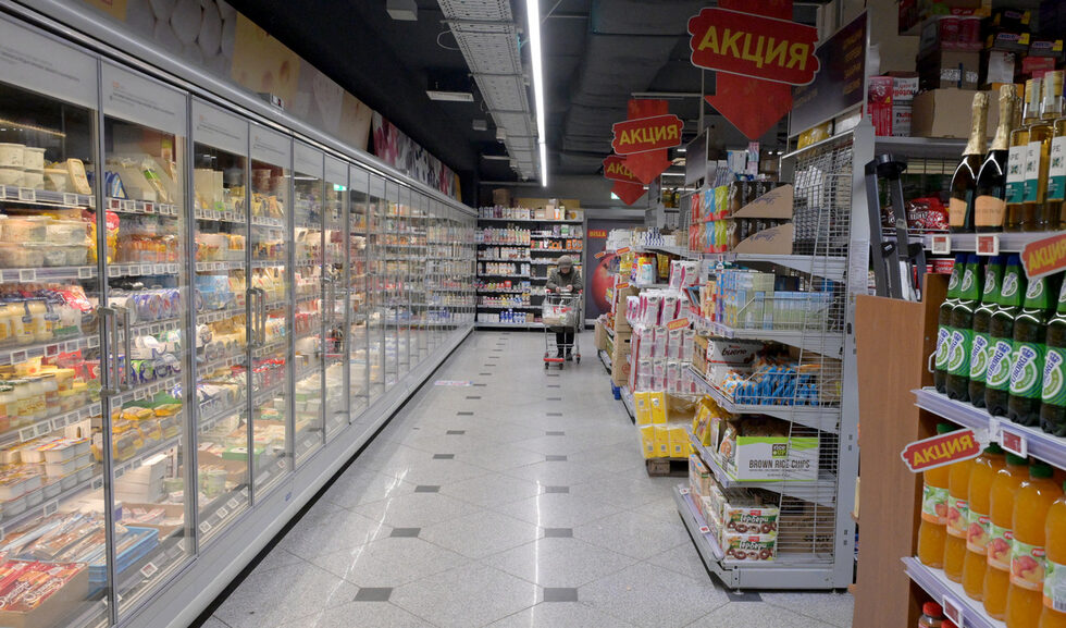 Проверките ще се извършват ежедневно във всички области на страната до нормализиране на цените на хранителните продукти, се казва в общо съобщение от контролните органи.