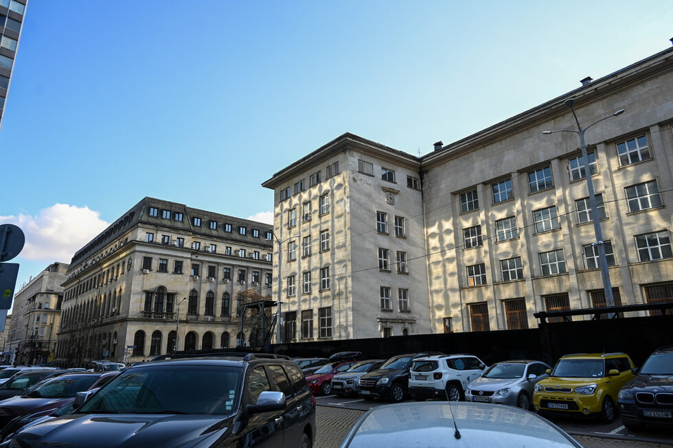 Сградата на Телефонната палата в центъра на София, в която тече ремонт.<br /><br />Тя беше продадена за 22 милиона лева от Васил Божков на "ГПП Мениджмънт" ЕООД през 2023 г.