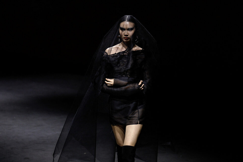 Misuity откри China Fashion Week 2025 със смели, вдъхновени от изтока визии.
