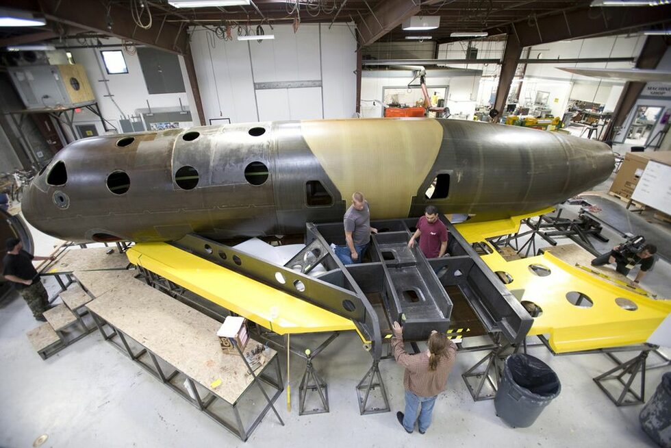 Досега за пътуване на борда на SpaceShipTwo са се записали около 300 кандидат-астронавти. Всеки от тях е направил резервация, струваща 200 хил. долара.